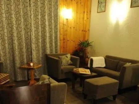 Beausoleil فندق مبيت وإفطار 3*